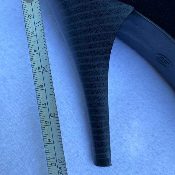 MOSSIMO black suede platforms with rivets- size 9.5 gently worn.  SEXY! - Picture 13 of 14